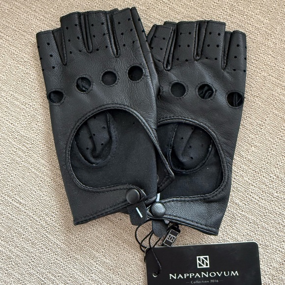 Leather Fingerless Driving Gloves - Picture 1 of 3